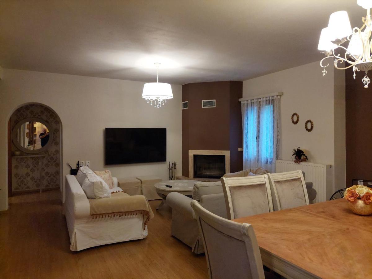 Luxury 3Br Sunrise Villa , Seaside Gyrismata สกีรอส ภายนอก รูปภาพ